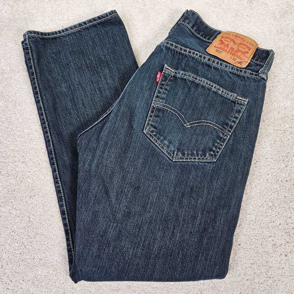 Levi Strauss 501 Men Jeans Classic 32x30 Dark Wash Button Fly Straight Leg Denim